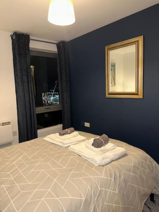Entire Flat In Ealing Apartment London Exterior photo